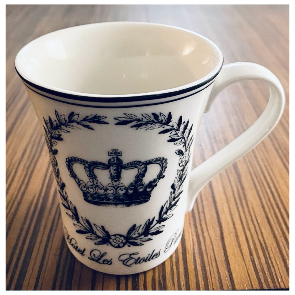 222 Fifth "Les Etoiles Crown" Porcelain Coffee/Tea Mug - Picture 3 of 10